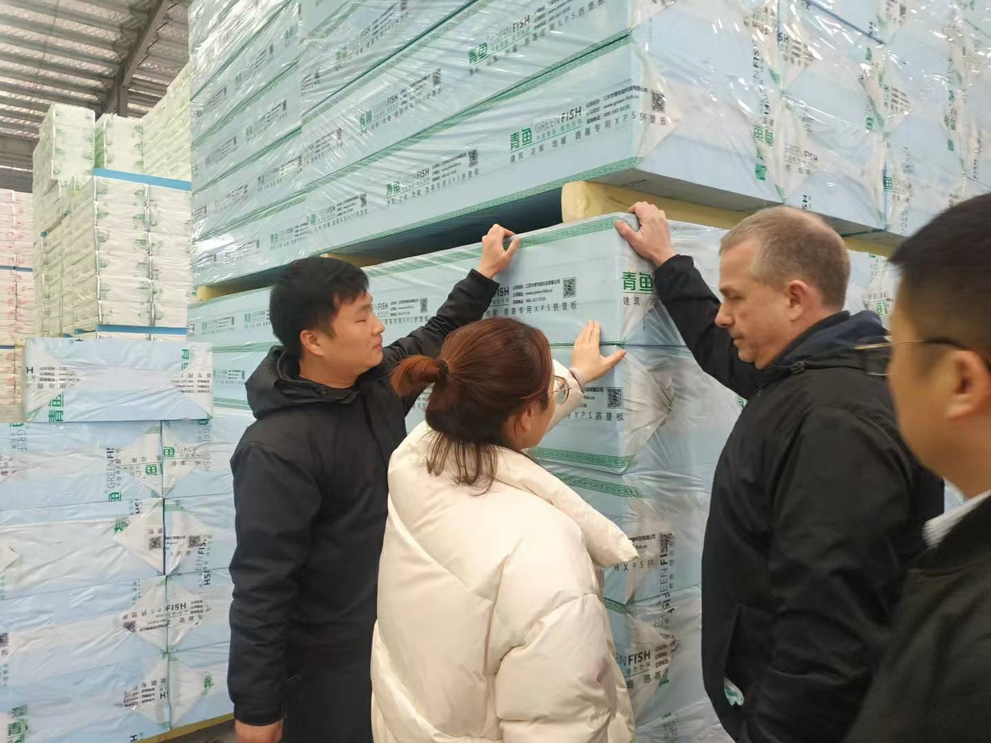 上海青鱼坚持品质产品，欢迎国际友人前来交流暖通耗材